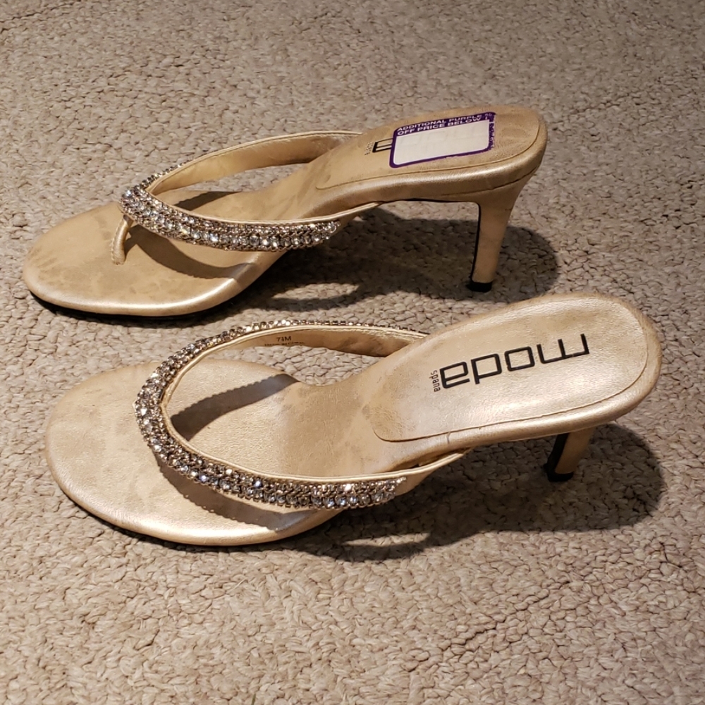 Beautiful Dress Sandals - Picture 2 of 6